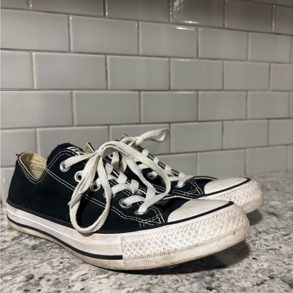Converse - Picture 2 of 2